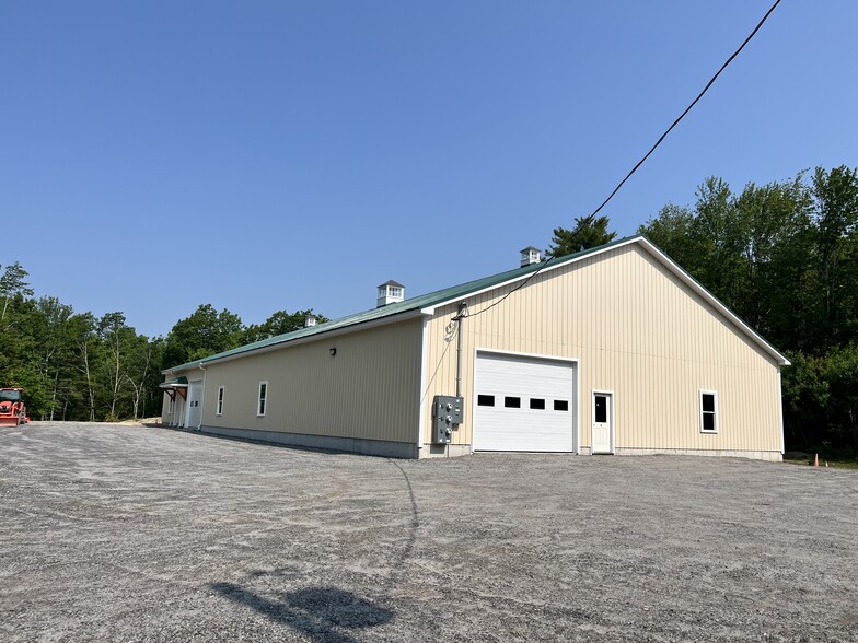 More Photos Of 112 Pond Rd, Bowdoinham Warehouse For Sale