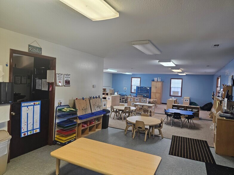 More Photos Of 210 E Fields Blvd, El Dorado Springs Schools For Sale