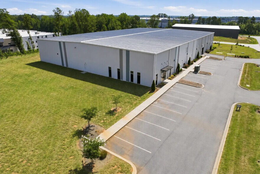 More Photos Of 185 Exchange Logistics Park Dr, Piedmont Manufacturing For Lease