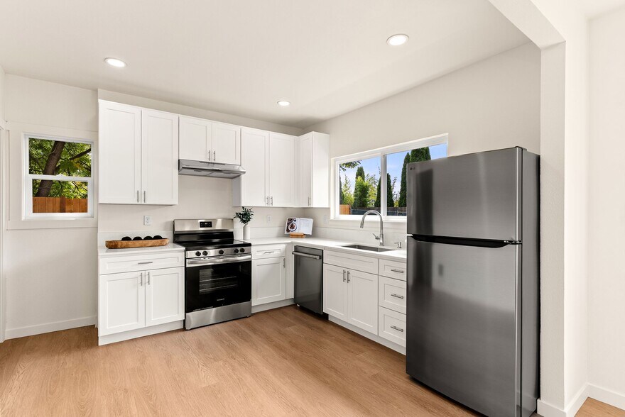 More Photos Of 14643 8th Ave SW, Burien Apartments For Sale