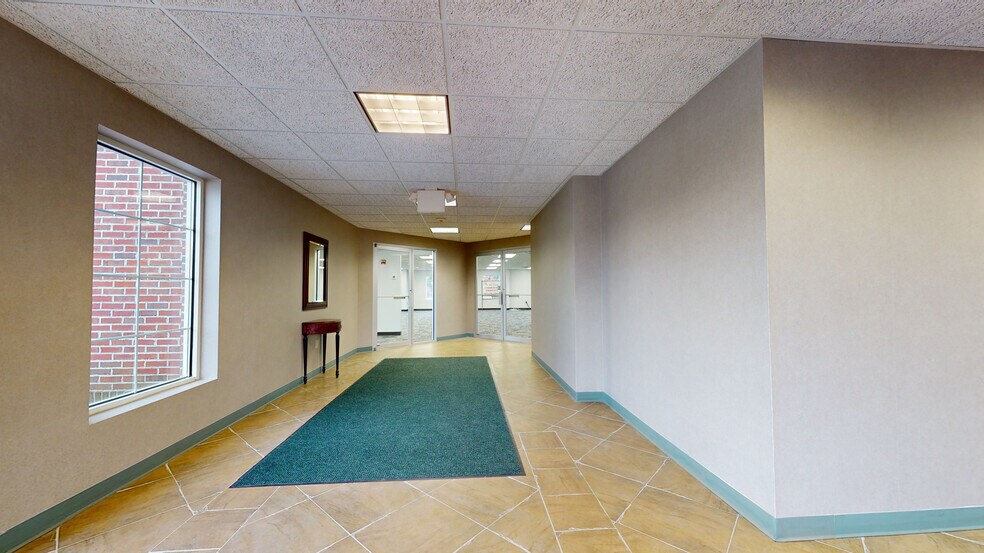 More Photos Of 47 US Highway 206, Augusta Office For Lease