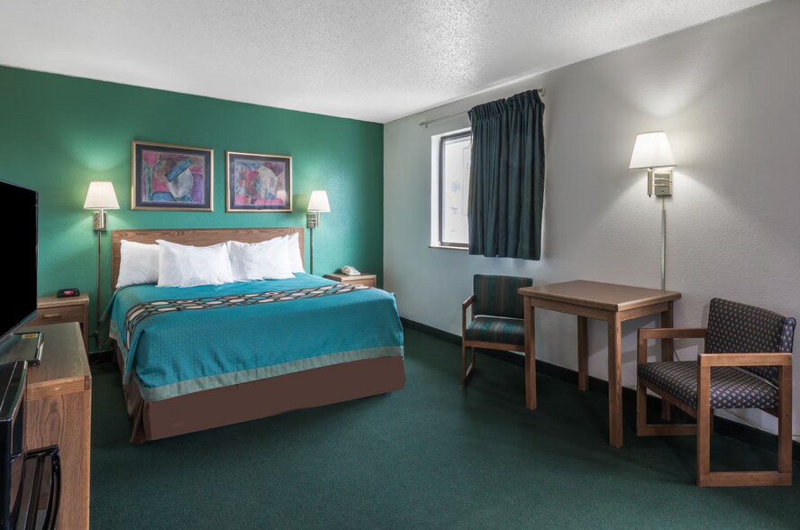 More Photos Of 103 Bair Blvd, New Stanton Hotel For Sale