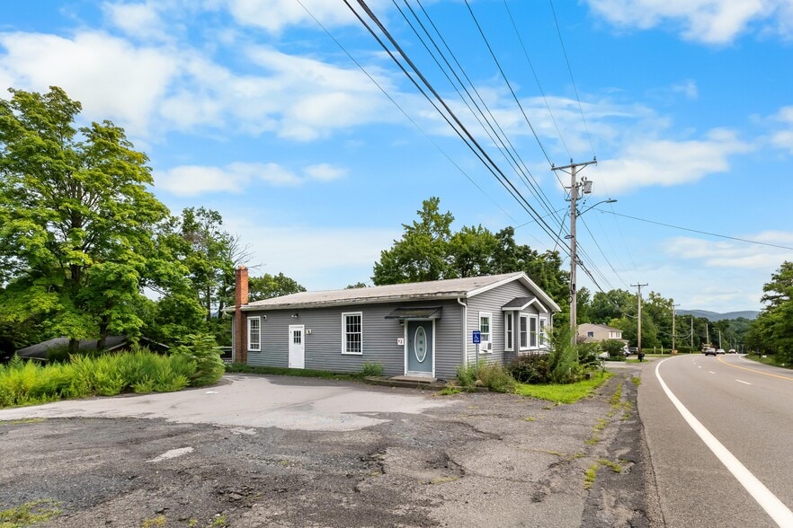 Primary Photo Of 2330 State Route 32, New Windsor Township Office For Lease