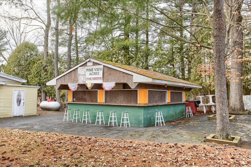More Photos Of 145 Chamberlaine Ave, Pottsville Flex For Sale