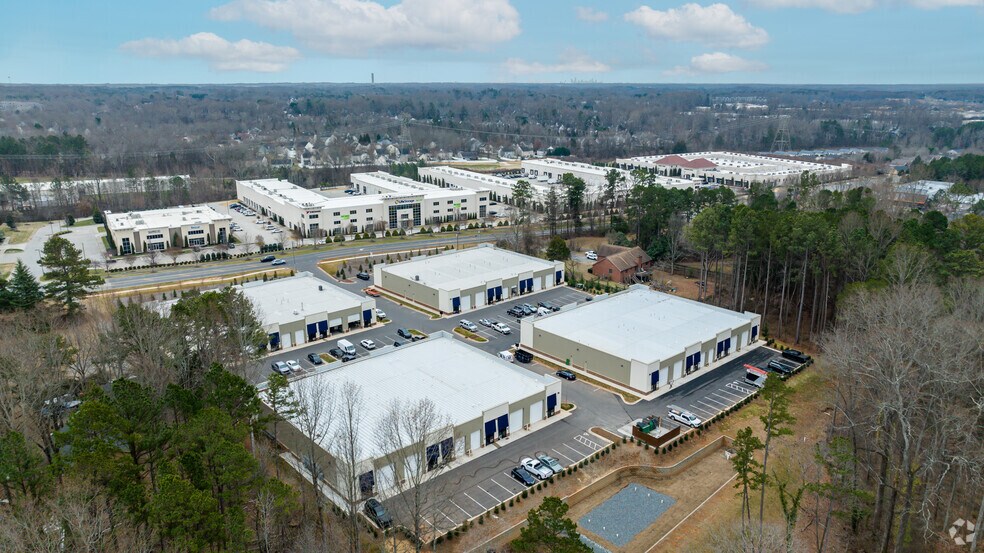 More Photos Of 10421 Bailey Rd, Cornelius Industrial For Lease