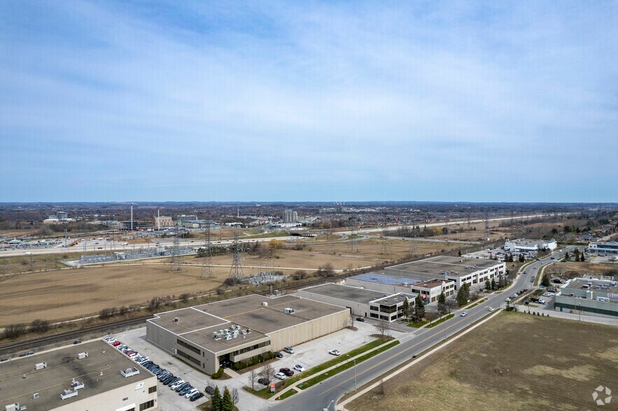 More Photos Of 170 Duffield Dr, Markham Flex For Lease