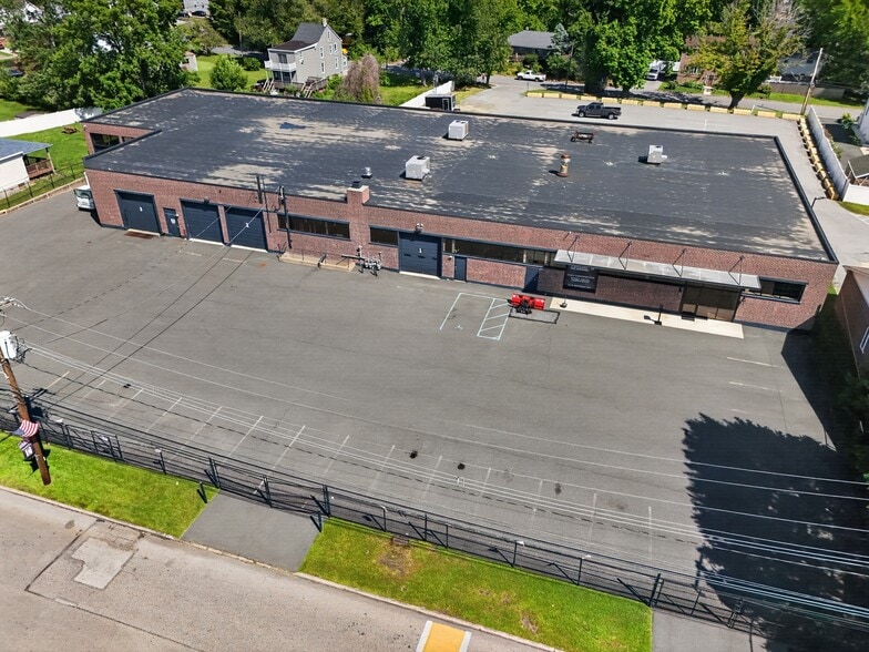 More Photos Of 25 N Bartram Ave, Glenolden Warehouse For Sale