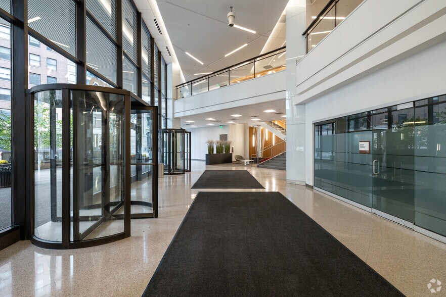 More Photos Of 330 2nd Ave S, Minneapolis Office For Sale