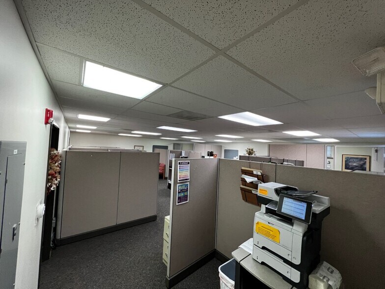 More Photos Of 110 Youngstown Rd, Lemont Furnace Medical For Sale