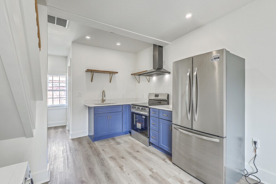 More Photos Of 68 Lee St, Charleston Apartments For Sale