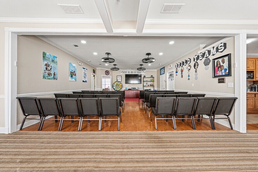 More Photos Of 3459 Acworth Due West Rd NW, Acworth Office For Sale