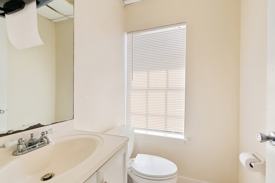 More Photos Of 1507 20th St, Vero Beach Medical For Sale