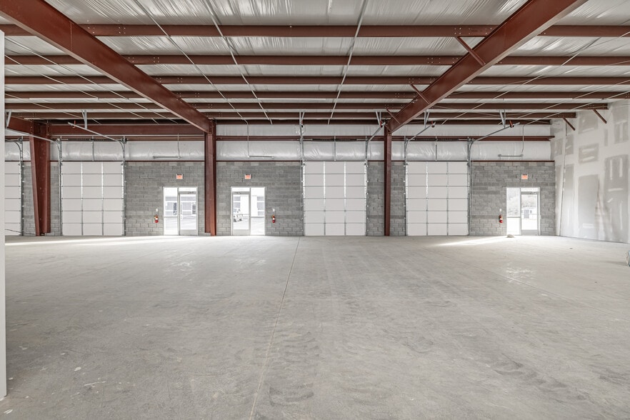 More Photos Of 8145 Pine Ridge Rd, Mechanicsville Flex For Lease