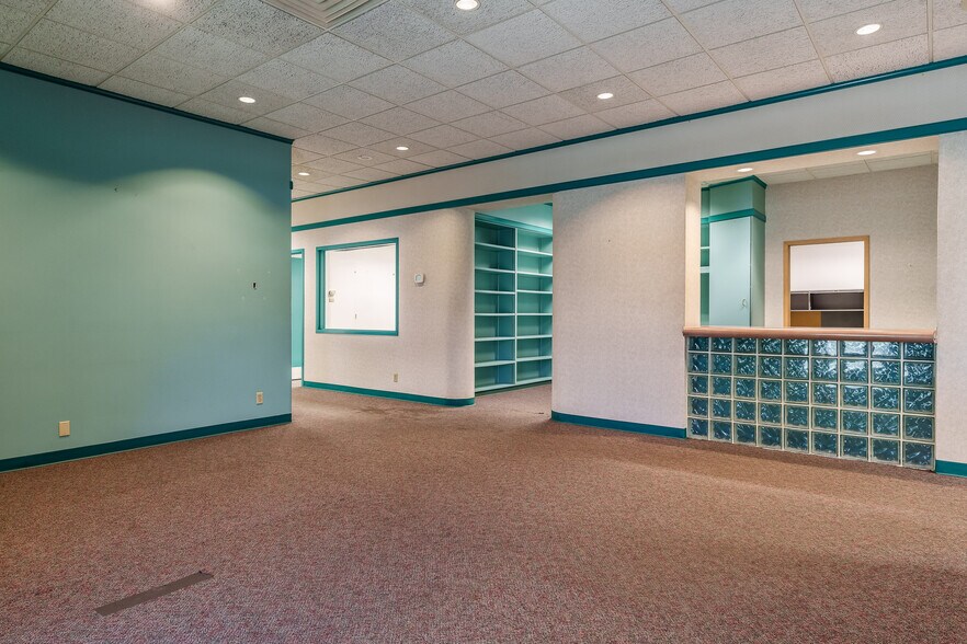 More Photos Of 6212 Material Ave, Loves Park Warehouse For Sale