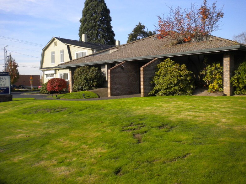 More Photos Of 19755 SW Tualatin Valley Hwy, Beaverton Medical For Sale