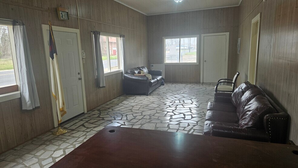 More Photos Of 2630 Desiard St, Monroe Storefront Retail Office For Sale