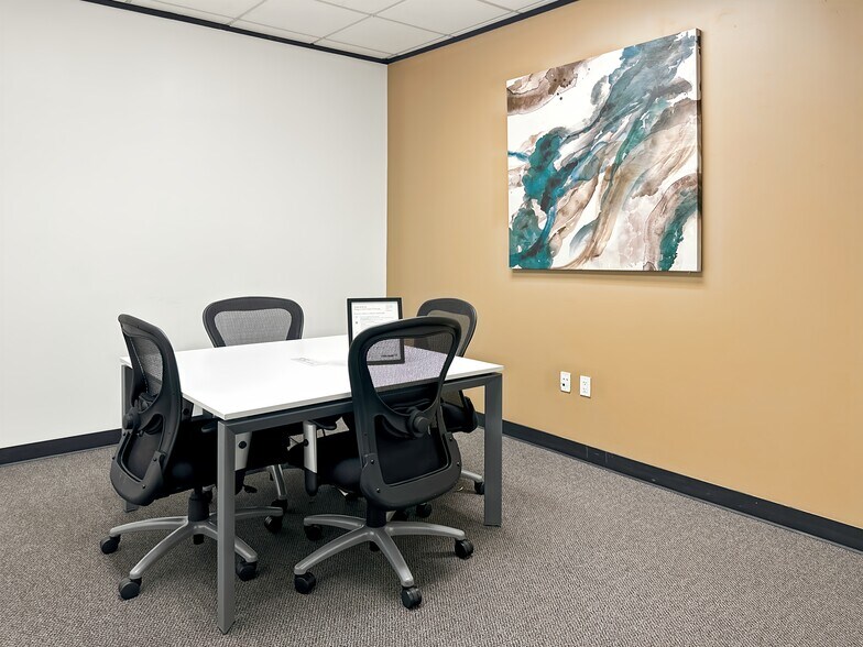 More Photos Of 13201 Northwest Fwy, Houston Coworking Space