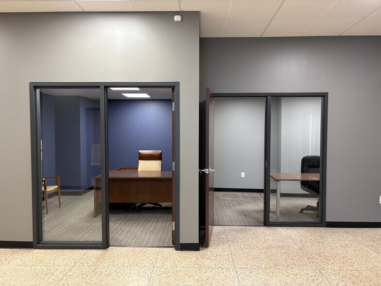 More Photos Of 1-7 S Mount Vernon Ave, Uniontown Office For Lease