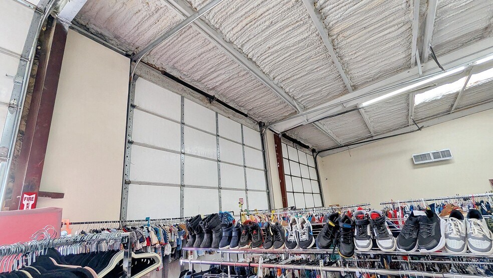 More Photos Of 120 W Peak Blvd, Muskogee Freestanding For Sale