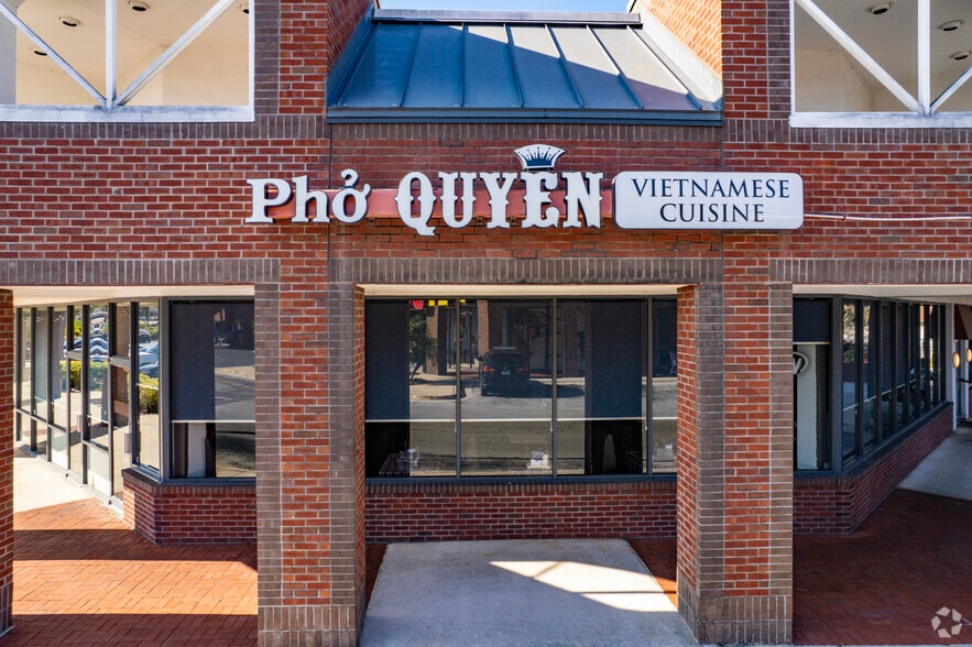 More Photos Of 2604-2682 E Fowler Ave, Tampa Unknown For Lease