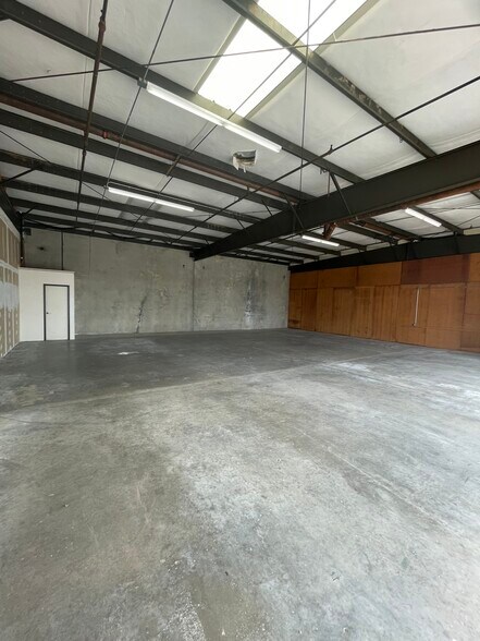 More Photos Of 4119 Wayside Ln, Carmichael Warehouse For Lease