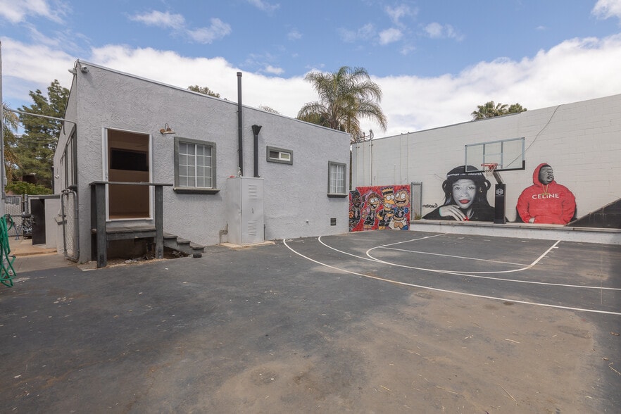 More Photos Of 1544 Anaheim St, Harbor City Storefront Retail Residential For Sale