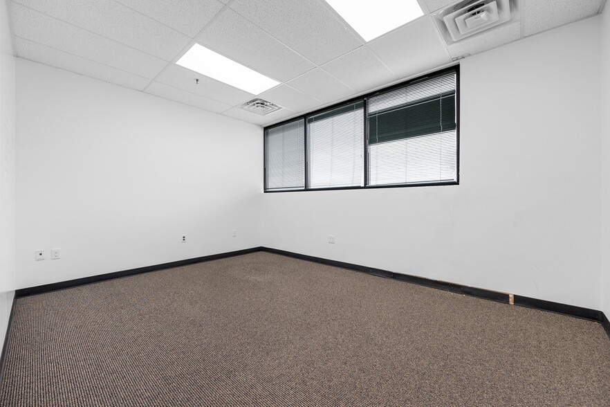 More Photos Of 2000 James St, Coralville Service For Lease