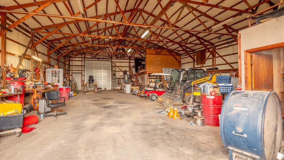 More Photos Of 509 LB Cook Memorial Dr, Theodosia Hotel For Sale