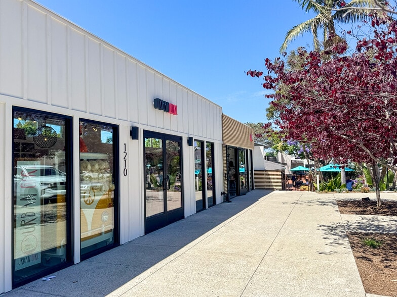 More Photos Of 230 12th St, Del Mar Storefront Retail Office For Lease