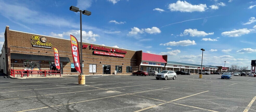 More Photos Of 8245-8335 S US Highway 31, Indianapolis Storefront For Sale