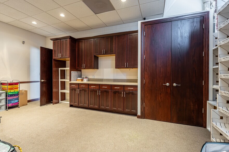 More Photos Of 4346 N Pulaski Rd, Chicago Apartments For Lease