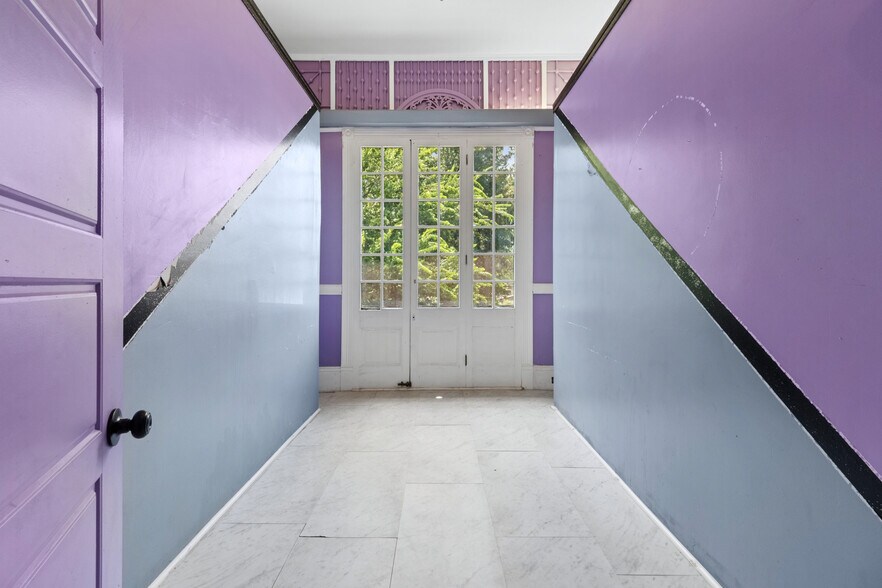 More Photos Of 2926 Canal St, New Orleans Office Residential For Sale