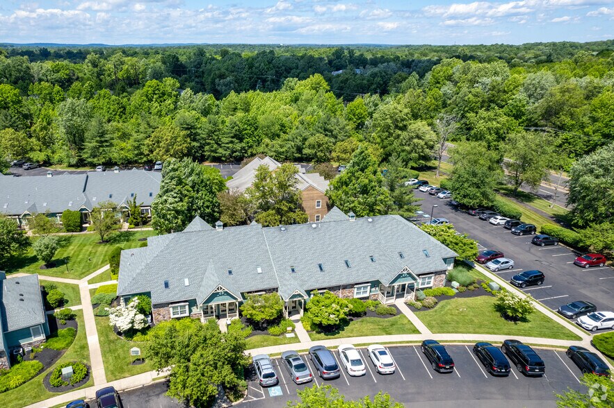 More Photos Of 301 Oxford Valley Rd, Yardley Office For Lease