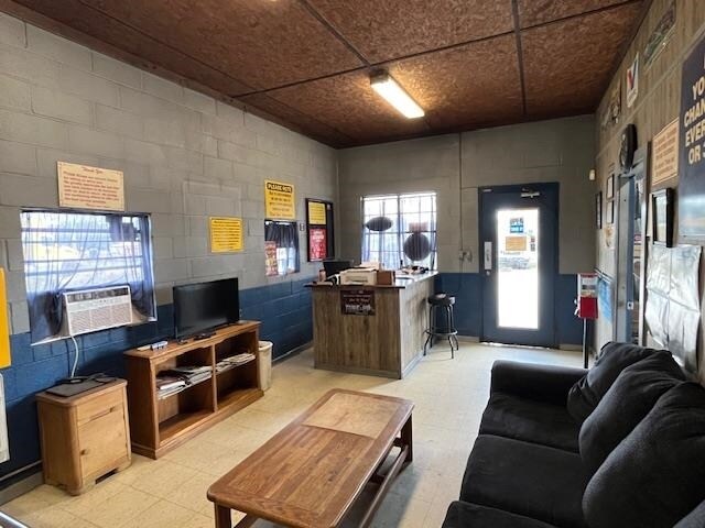 More Photos Of 2260 W Main St, Mountain View Industrial For Sale