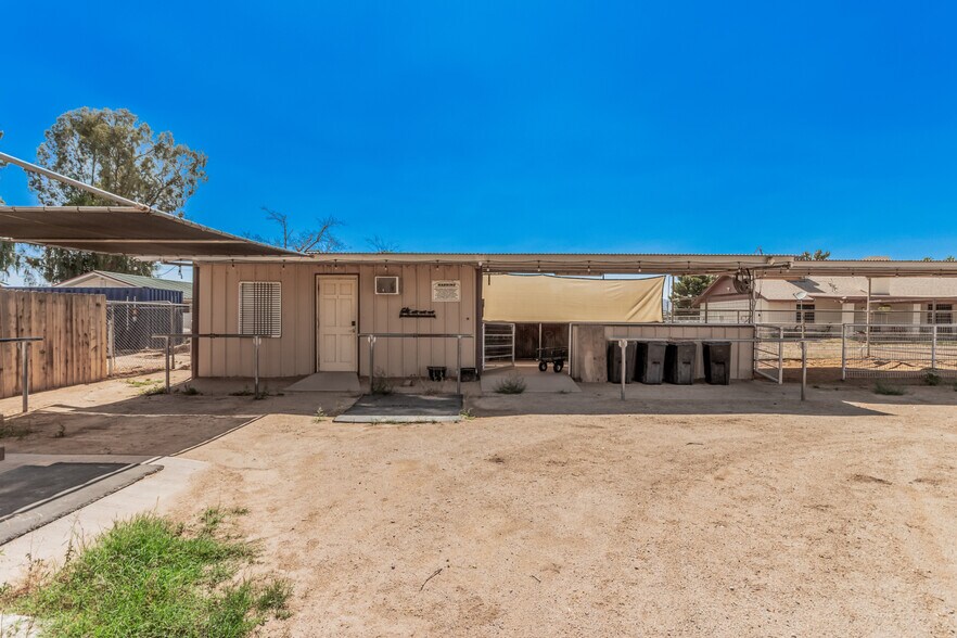 More Photos Of 7425 N Alsup Rd, Litchfield Park Horse Stables For Sale