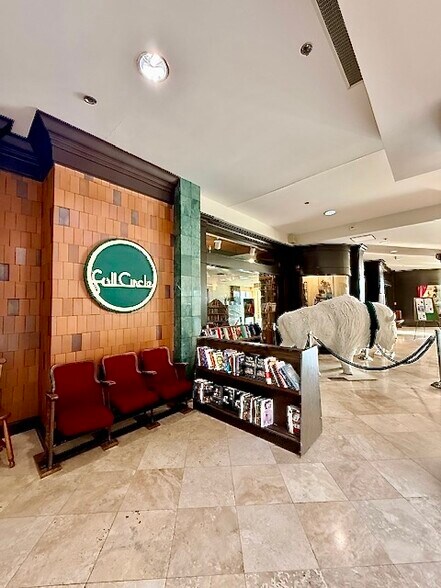 More Photos Of 1900 NW Expressway, Oklahoma City Office For Lease