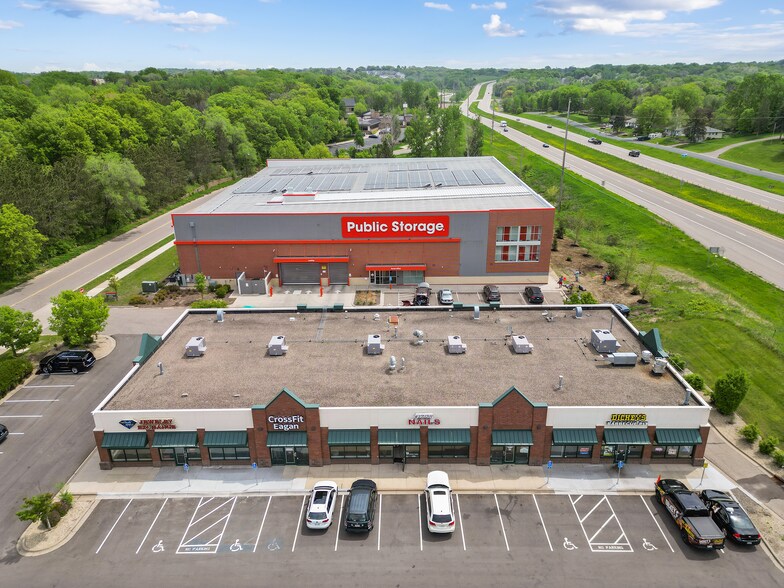 More Photos Of 3090 Courthouse Ln, Eagan General Retail For Lease