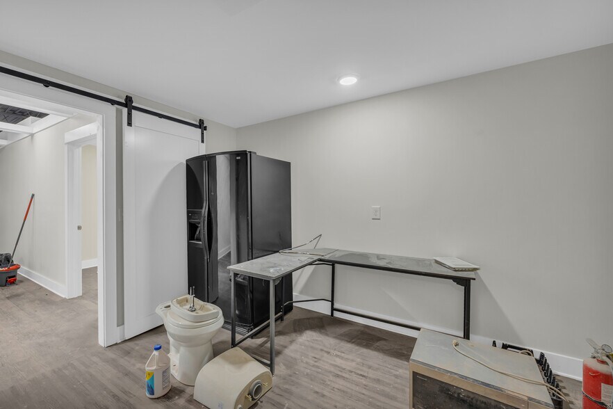 More Photos Of 399 S Elm St, Commerce Storefront For Sale