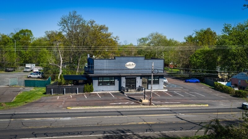 More Photos Of 5691 Easton Rd, Pipersville Restaurant For Sale