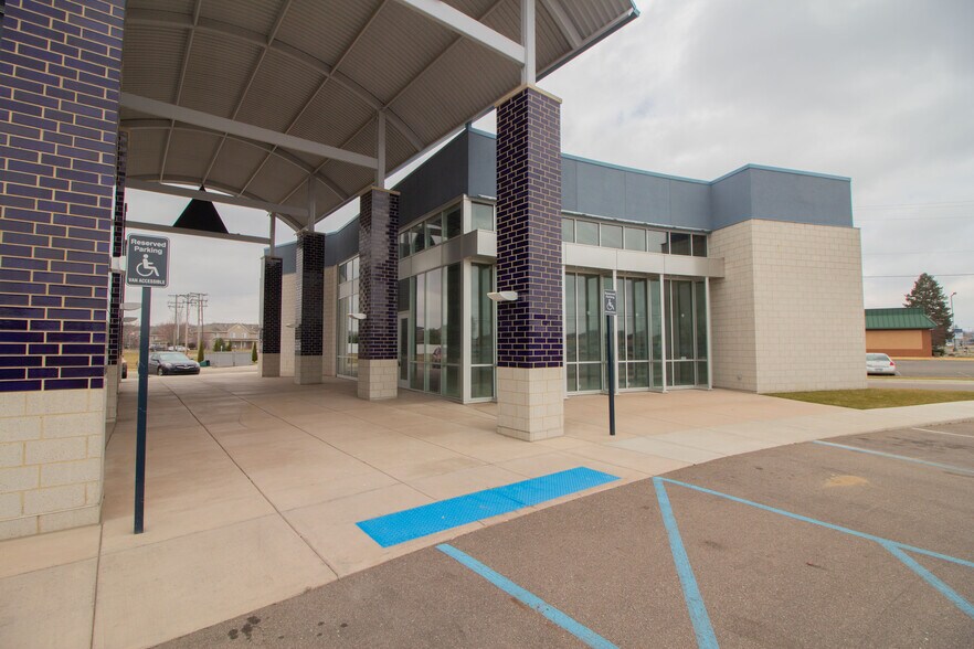 More Photos Of 1307 Centerville Rd, Sturgis Office For Lease