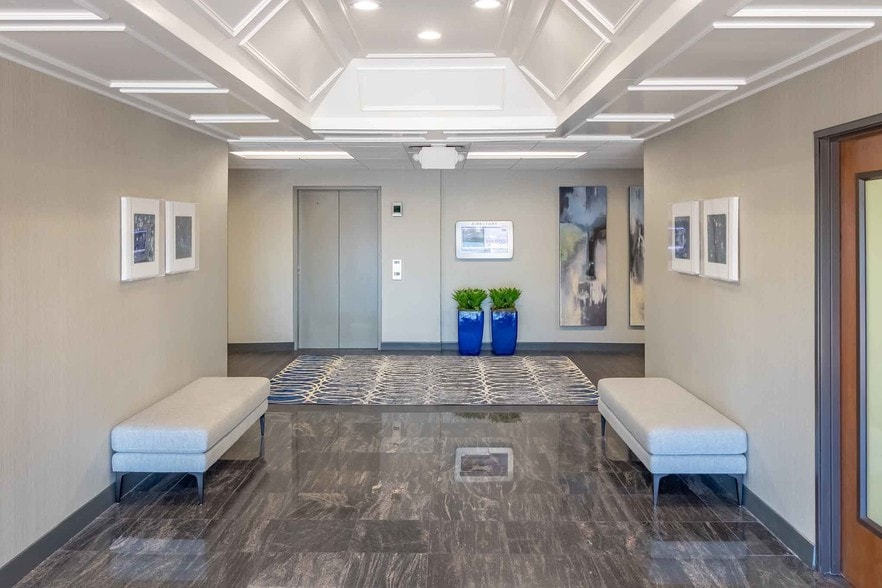 More Photos Of 3740 N Josey Ln, Carrollton Office For Lease