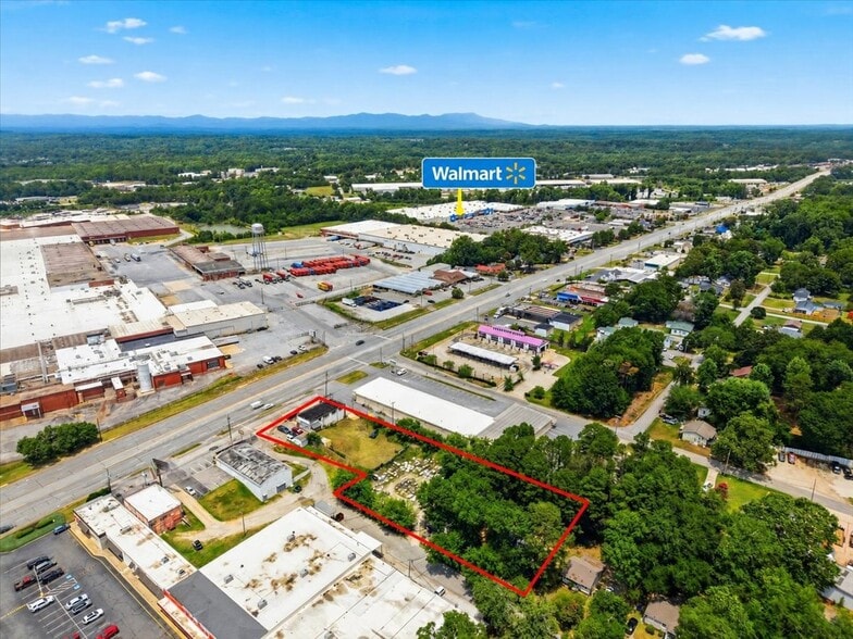 More Photos Of 2852 Wade Hampton Blvd, Taylors General Retail For Sale