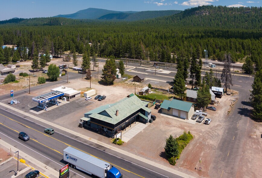 More Photos Of 109455 Highway 97 N, Chemult Hotel For Sale