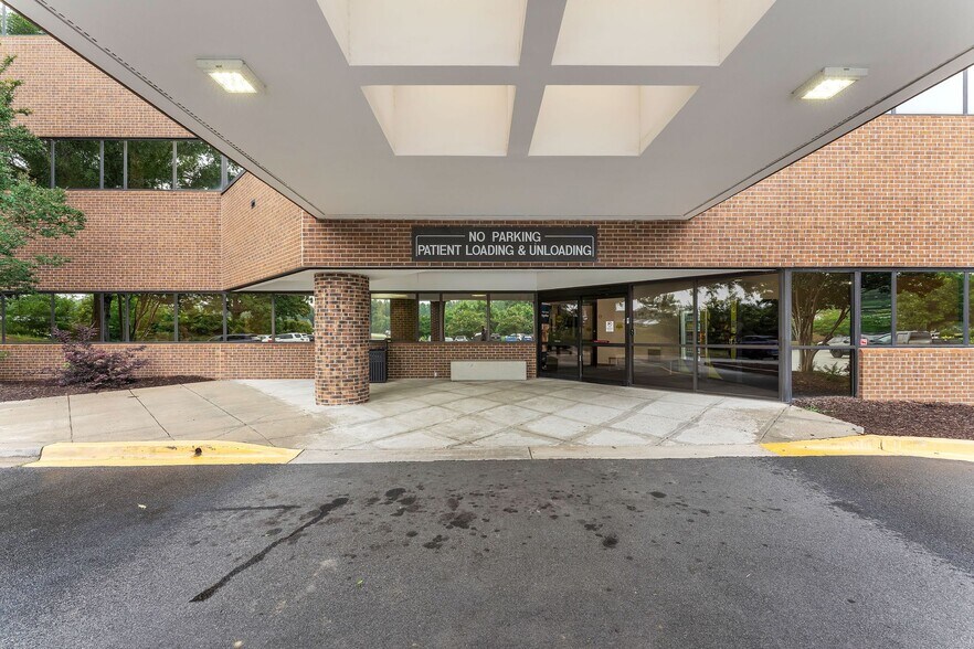 More Photos Of 1175 Cook Rd, Orangeburg Medical For Lease