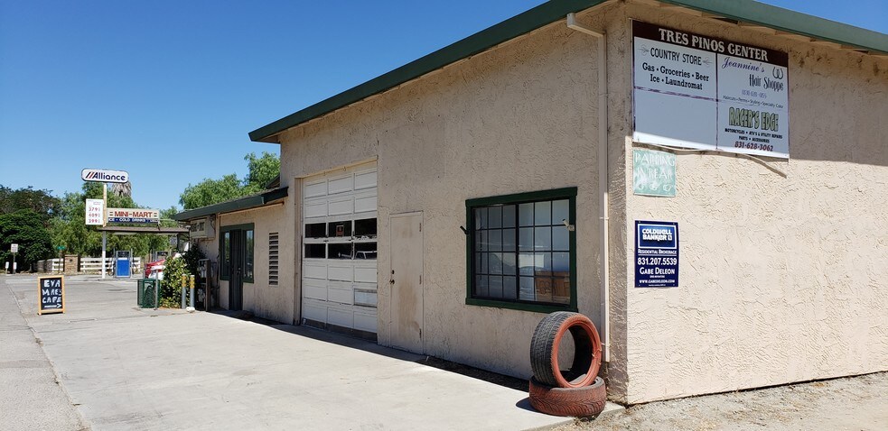 More Photos Of 6851 Airline Highway, Tres Pinos Storefront For Lease