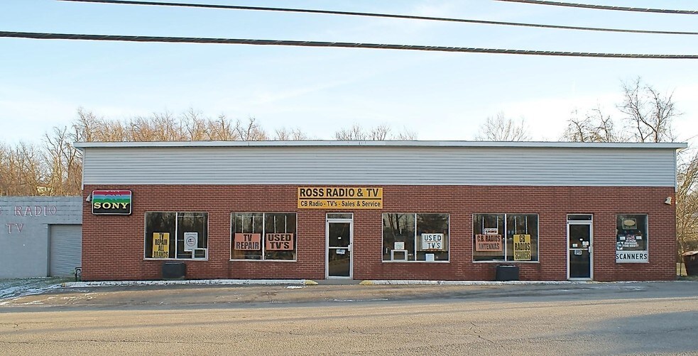 More Photos Of 550 Connellsville St, Uniontown Storefront For Sale