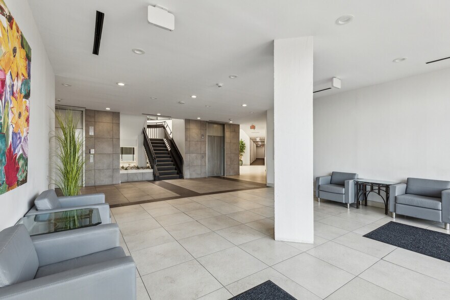 More Photos Of 2121 Midway Rd, Carrollton Office For Lease