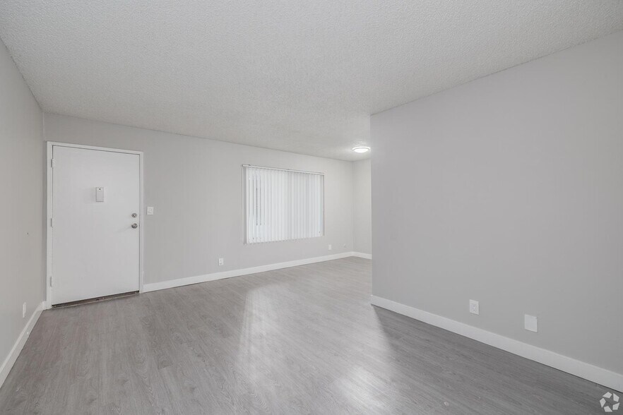 More Photos Of 1628 W 218th St, Torrance Apartments For Sale