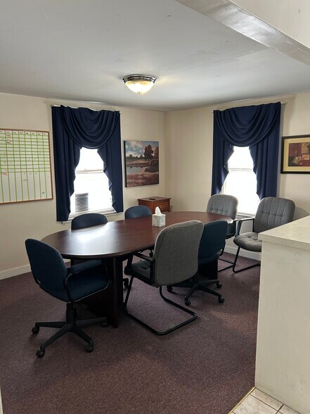 More Photos Of 184 Worcester Providence Tpke, Sutton Office For Sale