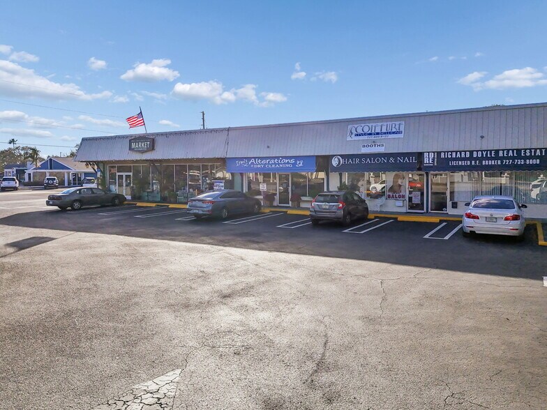 More Photos Of 510-520 Indian Rocks Rd, Largo Unknown For Lease